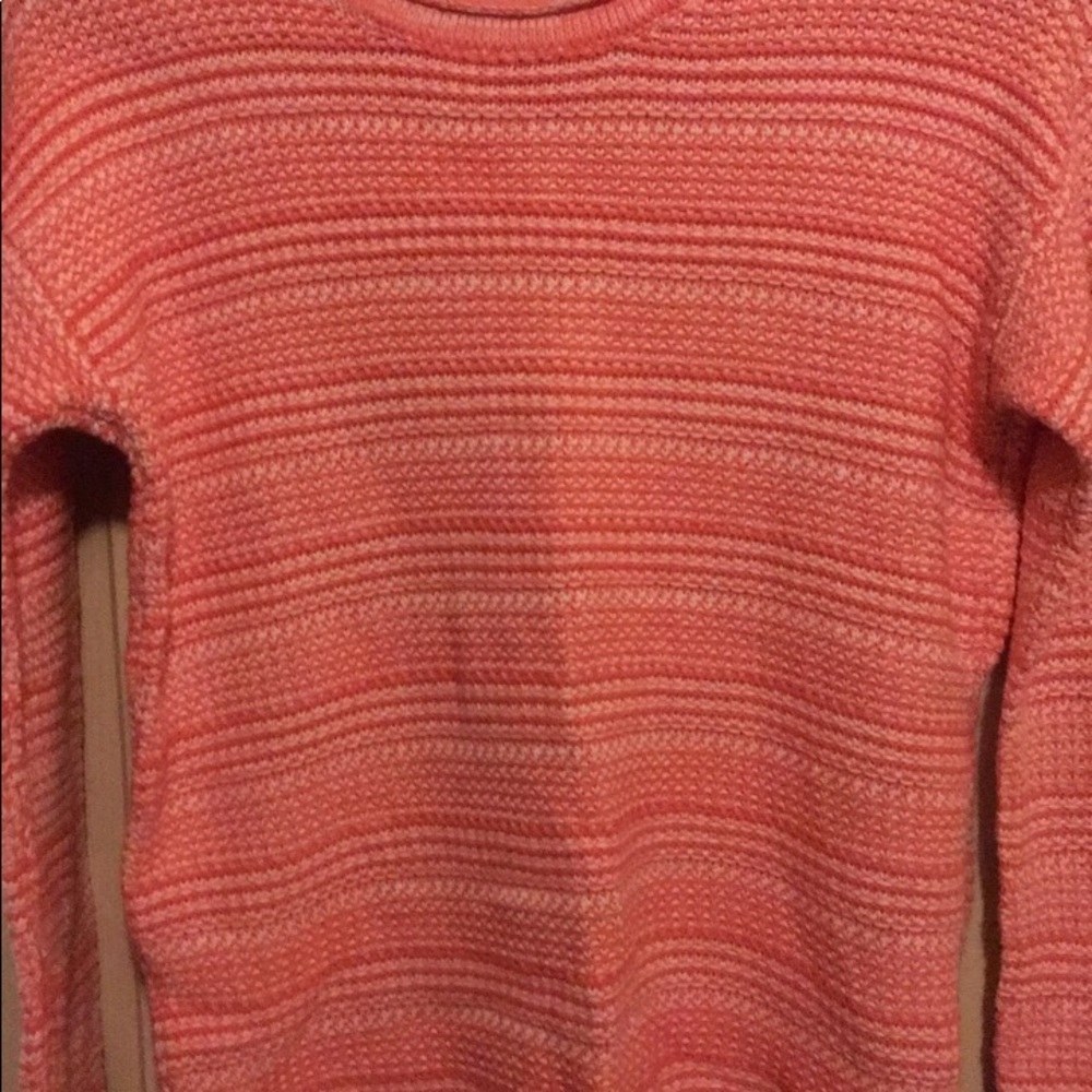 OLD NAVY SWEATER
